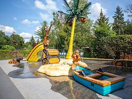 Beautiful House With Covered Terrace, Located in a Holiday Park in Rhe