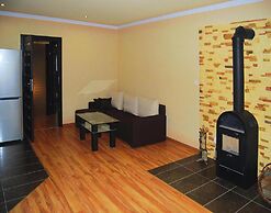 Terraced House With Pool and Sauna, Sieciemin