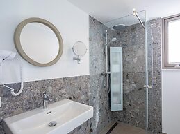 Beautiful Villa With Lots of Comfort, Near North Sea Beach