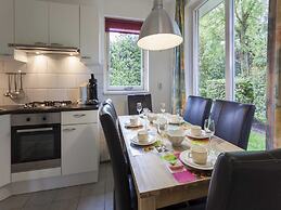 Beautiful Villa With Lots of Comfort, Near North Sea Beach