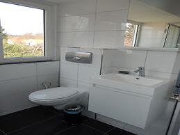 Beautiful Villa With Lots of Comfort, Near North Sea Beach