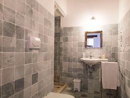 Charming Apartment in Ascoli Piceno Near Village