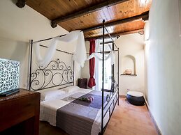 Charming Apartment in Ascoli Piceno Near Village