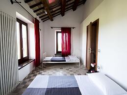 Charming Apartment in Ascoli Piceno Near Village