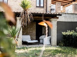 Charming Apartment in Ascoli Piceno Near Village