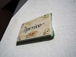 Charming Apartment in Ascoli Piceno Near Village