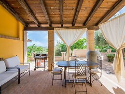 Charming Apartment in Ascoli Piceno Near Village