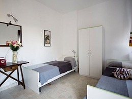 Charming Apartment in Ascoli Piceno Near Village