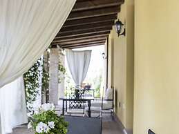 Charming Apartment in Ascoli Piceno Near Village