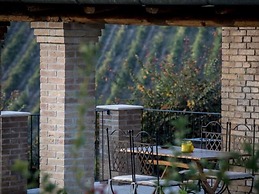 Charming Apartment in Ascoli Piceno Near Village