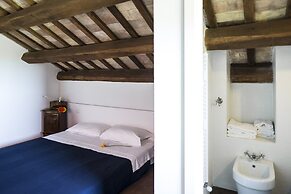 Charming Apartment in Ascoli Piceno Near Village