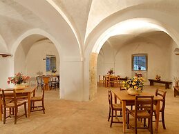 Property With Swimming Pool, Spacious Garden, Private Terrace and View