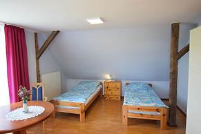 Cottage in a Quiet Location by the Lake Mausz, Parchowo in Kashubia