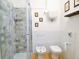 Cosy Apartment in Mantignana With Private Terrace