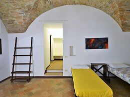 Cosy Apartment in Mantignana With Private Terrace