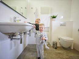 Nice Villa With Sauna, Whirlpool & Steam Shower