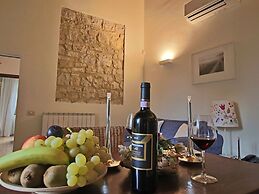 Modern Holiday Home in Foligno - Loc. With Pool
