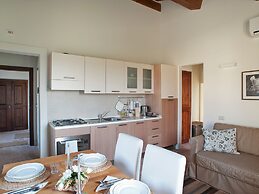 Modern Holiday Home in Foligno - Loc. With Pool