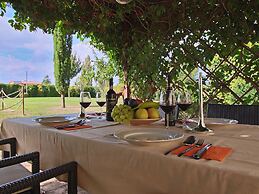 Modern Holiday Home in Foligno - Loc. With Pool