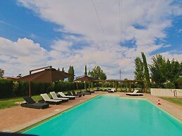 Modern Holiday Home in Foligno - Loc. With Pool