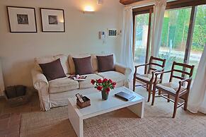 Modern Holiday Home in Foligno - Loc. With Pool