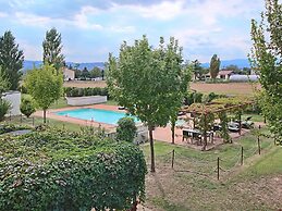 Modern Holiday Home in Foligno - Loc. With Pool