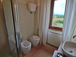 Modern Holiday Home in Foligno - Loc. With Pool