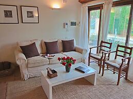 Modern Holiday Home in Foligno - Loc. With Pool