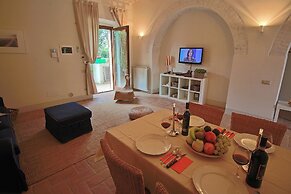 Modern Holiday Home in Foligno - Loc. With Pool