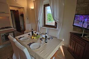 Modern Holiday Home in Foligno - Loc. With Pool