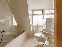 Skyscraper Apartment on the Highest Point With Beautiful View