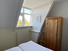 Skyscraper Apartment on the Highest Point With Beautiful View