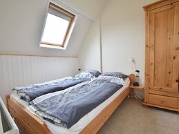 Skyscraper Apartment on the Highest Point With Beautiful View