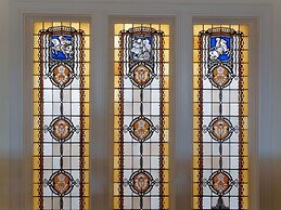 Skyscraper Apartment on the Highest Point With Beautiful View