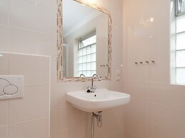 Skyscraper Apartment on the Highest Point With Beautiful View