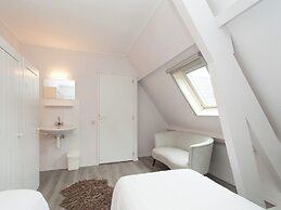 Skyscraper Apartment on the Highest Point With Beautiful View