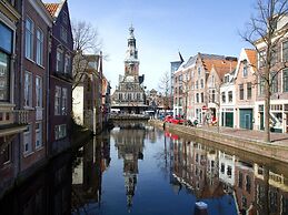 Skyscraper Apartment on the Highest Point With Beautiful View