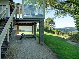 Vintage Villa With Private Garden in Rendeux