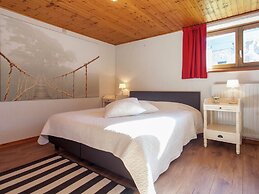 Vintage Villa With Private Garden in Rendeux