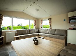 Chalet Near Loonse and Drunense Duinen