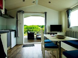 Chalet Near Loonse and Drunense Duinen