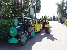 Chalet Near Loonse and Drunense Duinen