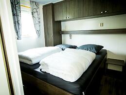 Chalet Near Loonse and Drunense Duinen