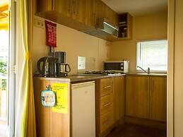 Chalet Near Loonse and Drunense Duinen