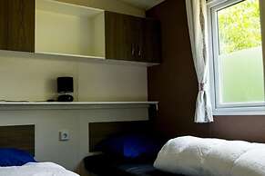 Chalet Near Loonse and Drunense Duinen