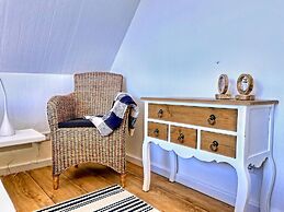 Idyllically Located, Comfortably Furnished and Renovated Holiday Apart