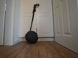 Idyllically Located, Comfortably Furnished and Renovated Holiday Apart