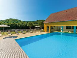 Nice Maisonette Near the Famous Caves of Lascaux