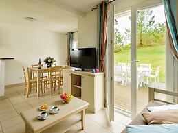 Pleasant Breton Holiday Home Near the bay of Douarnenez