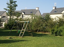 Pleasant Breton Holiday Home Near the bay of Douarnenez